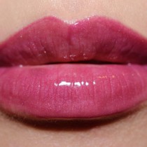Как красить губы